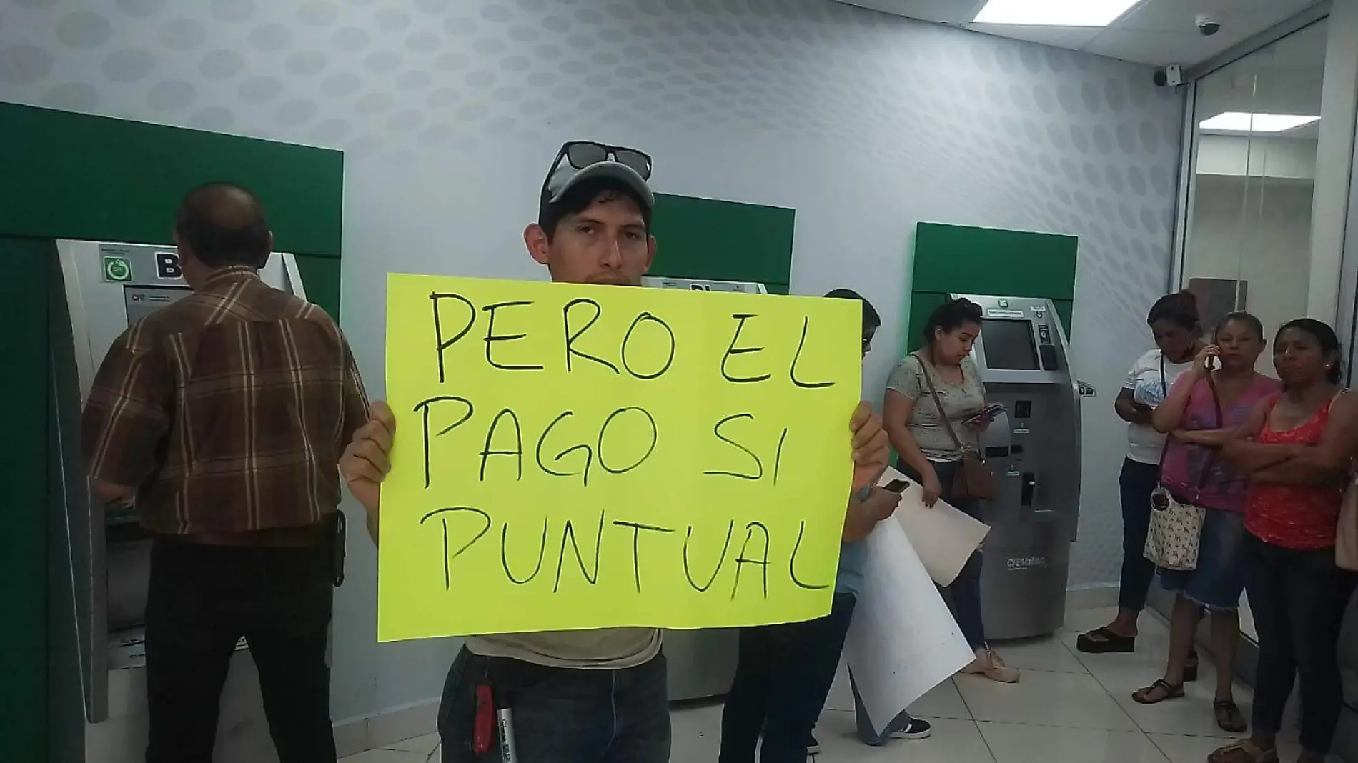 Tras 8 días sin energía, se manifiestan contra CFE en frontera de Tamaulipas